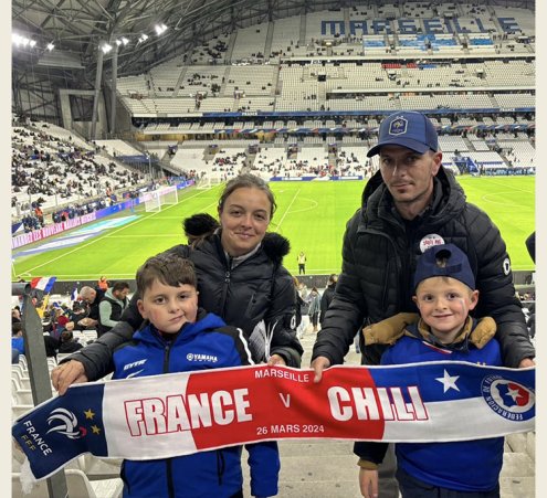 Kenzo assiste à un match au Velodrome