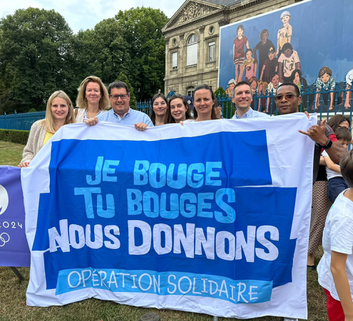 « Je bouge, tu bouges, nous donnons »