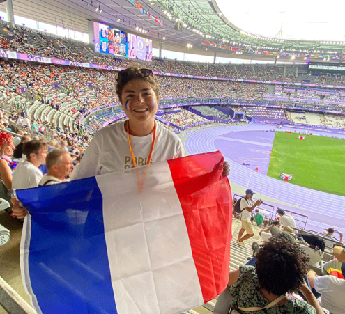 Camille assiste &agrave; la finale d'athl&eacute;tisme des JO
