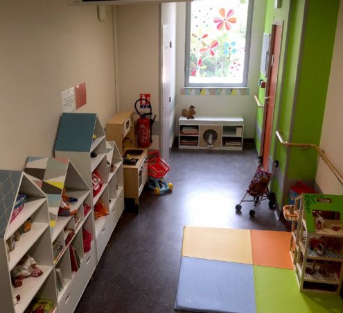 Am&eacute;nagement d&rsquo;un espace de jeux au CHU de Reims