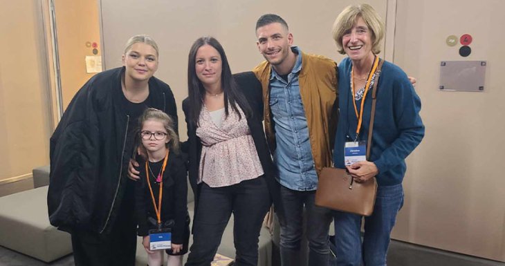 3 princesses rencontrent Louane 