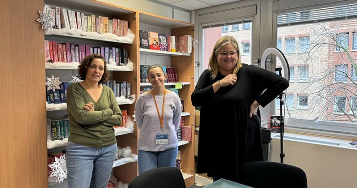 Marine visite sa maison d'édition préférée