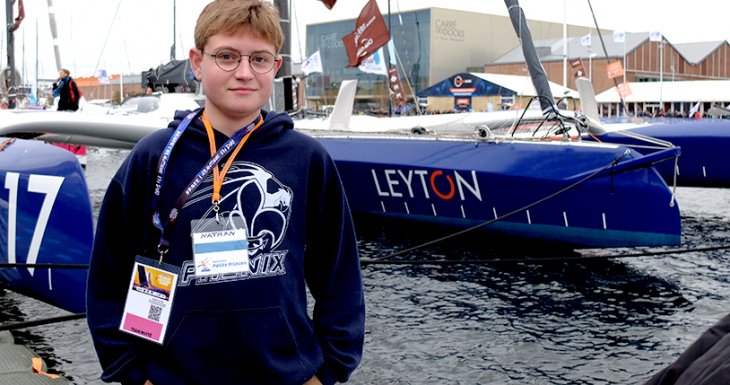 D&eacute;couvrir l'Imoca Apivia de Charlie Dalin