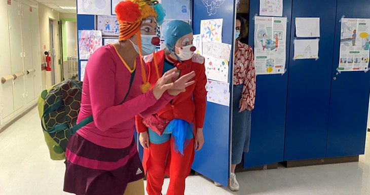 Des clowns à l'Hôpital du Kremlin-Bicêtre (94)