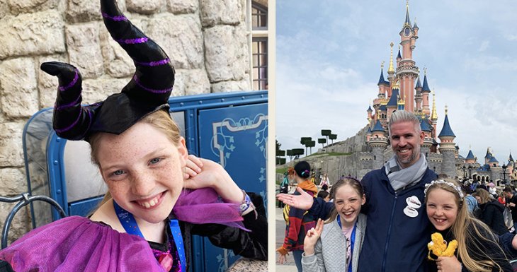 Adeline fait signer des autographes à Disney