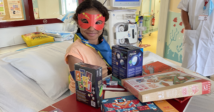 L’Association Petits Princes a distribué 6 000 « Kits des héros » aux enfants hospitalisés en France
