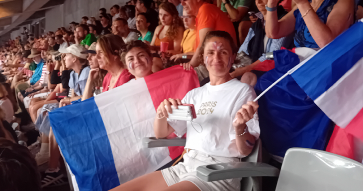 Camille assiste &agrave; la finale d'athl&eacute;tisme des JO