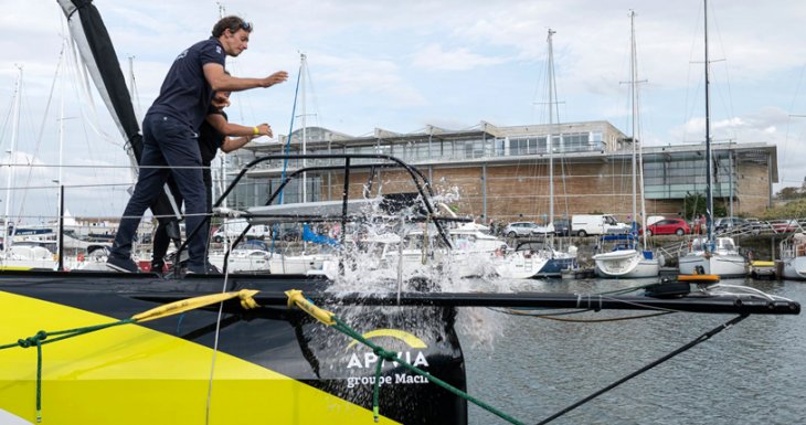 Visiter l'Imoca APIVIA