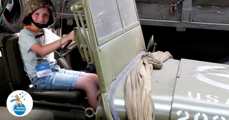 Un rêve, Paris en 2CV, une passion, les militaires